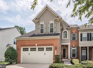 8427 Meadowsweet Rd #8427, Pikesville, MD 21208