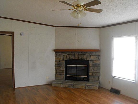 2nd image of 2660 County Road 601