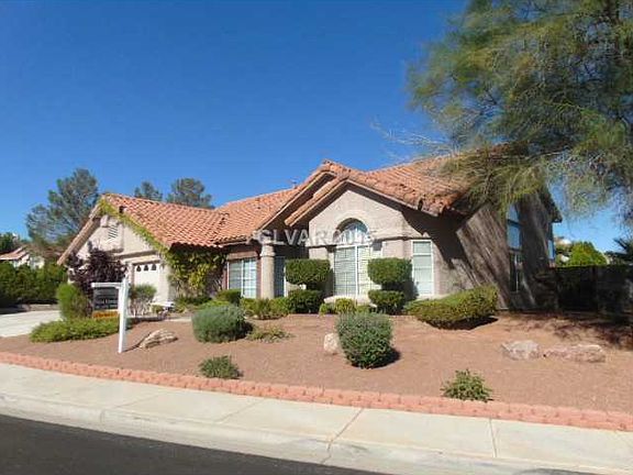 4th image of 805 Hillgrove Ct
