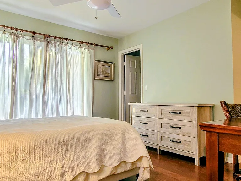 1155 Leeward Ln — Photo 17
