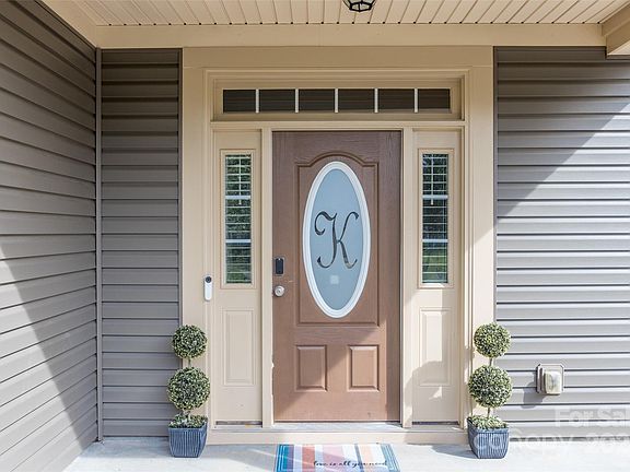 4th image of 1124 McKee Farm Ln