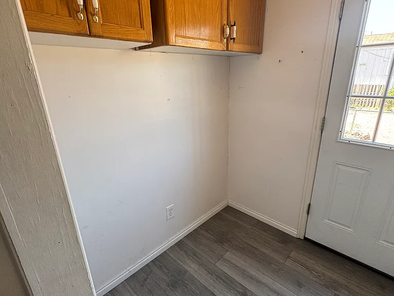 380 E Telegraph St — Photo 7