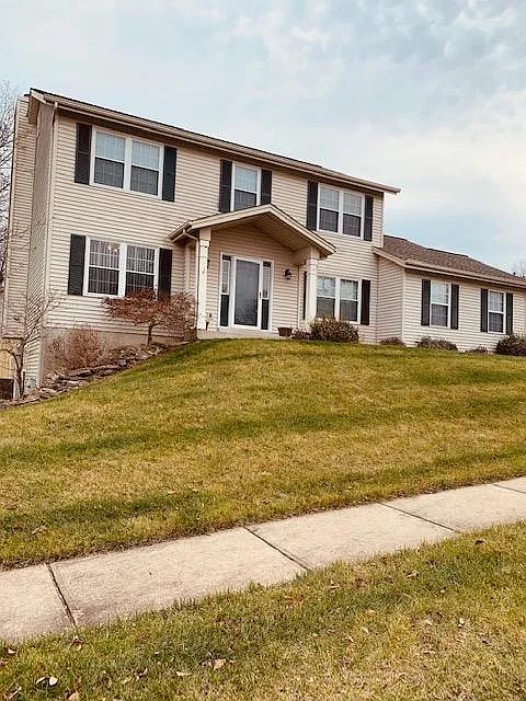 14 Forest Haven Ct