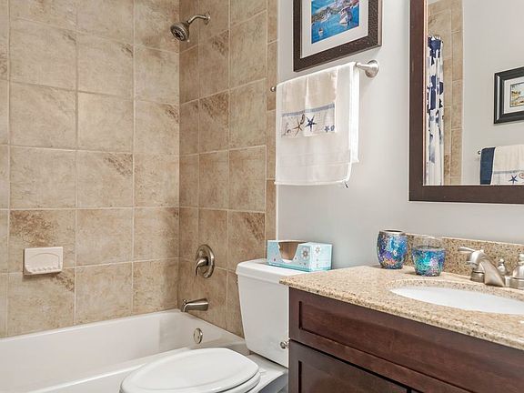 3rd image of 379 Hunterdon Ct #4379B