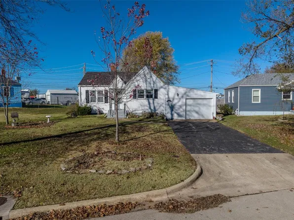 24 Greenwood Dr, Lebanon, MO 65536