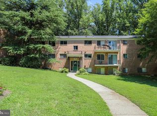 10506 Weymouth St APT 201, Bethesda, MD 20814