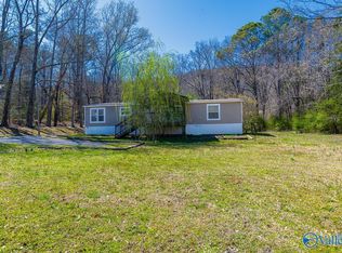 1169 Honeycomb Rd, Grant, AL 35747