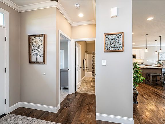4th image of 1116 Ashfield Way