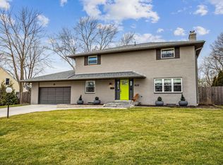 3995 Glenda Pl, Upper Arlington, OH 43220