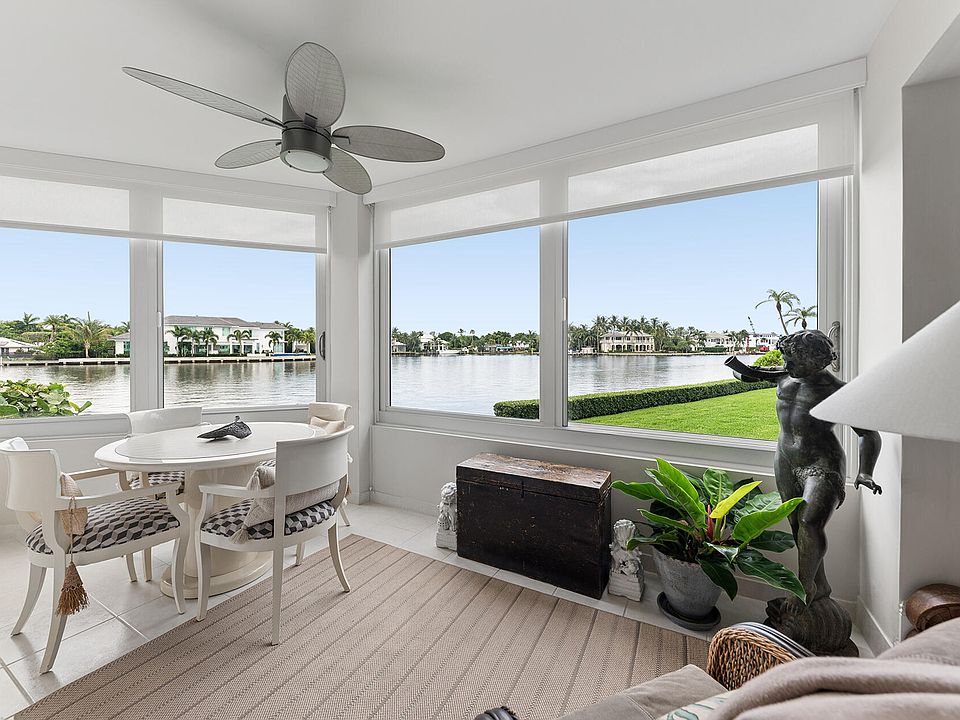 1st image of 555 SE 6TH Avenue #1B