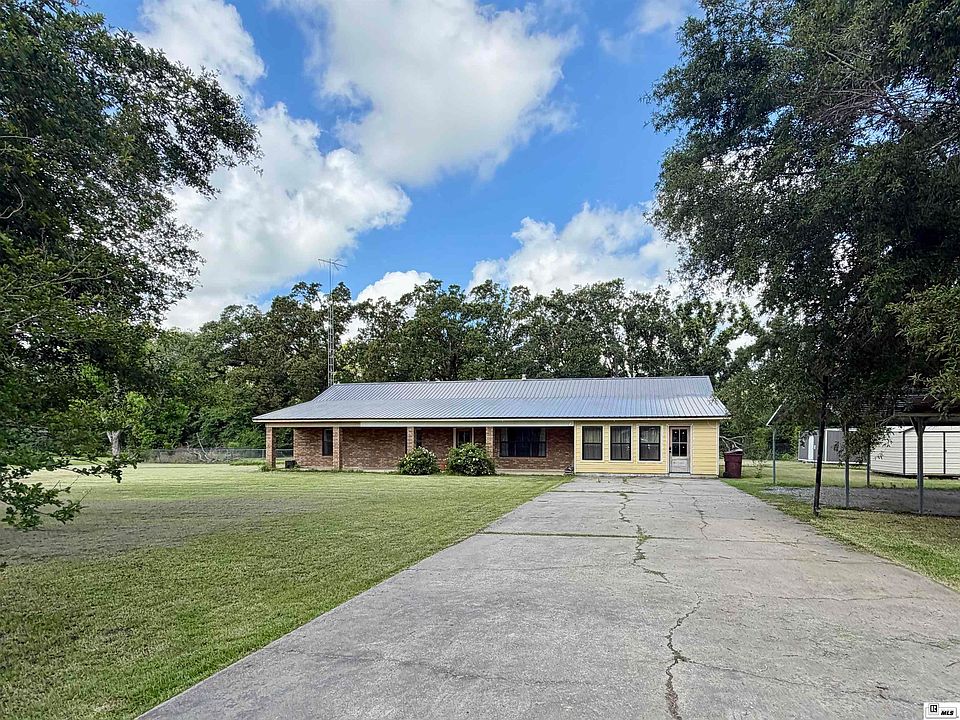 1st image of 18 Bolton Ln