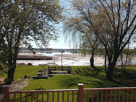 Looking E @ M30 bridge.