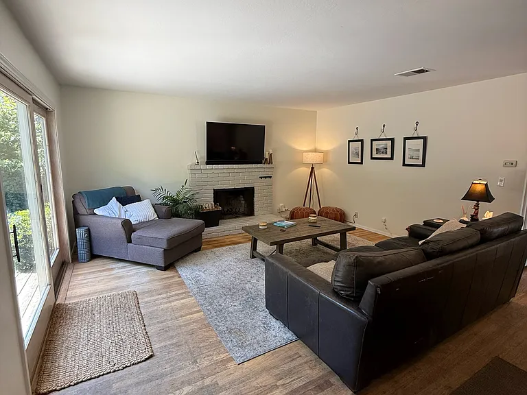 37 Alameda Ave — Photo 5