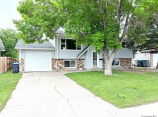 6919 Bonneville Pl, Cheyenne, WY 82009