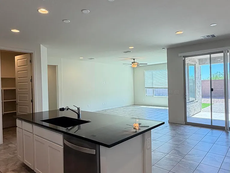 8529 S 67th Dr — Photo 24