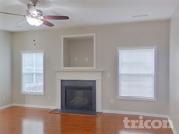 3rd image of 2303 Catoctin Hollow Ct