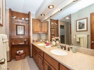 33 Dalton Dr, Bella Vista, AR 72714
