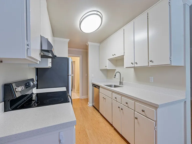 475 Weldon Ave. — Photo 12