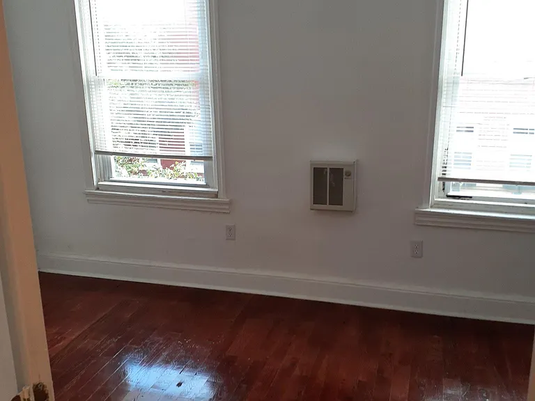2113 Fitzwater St #B — Photo 15