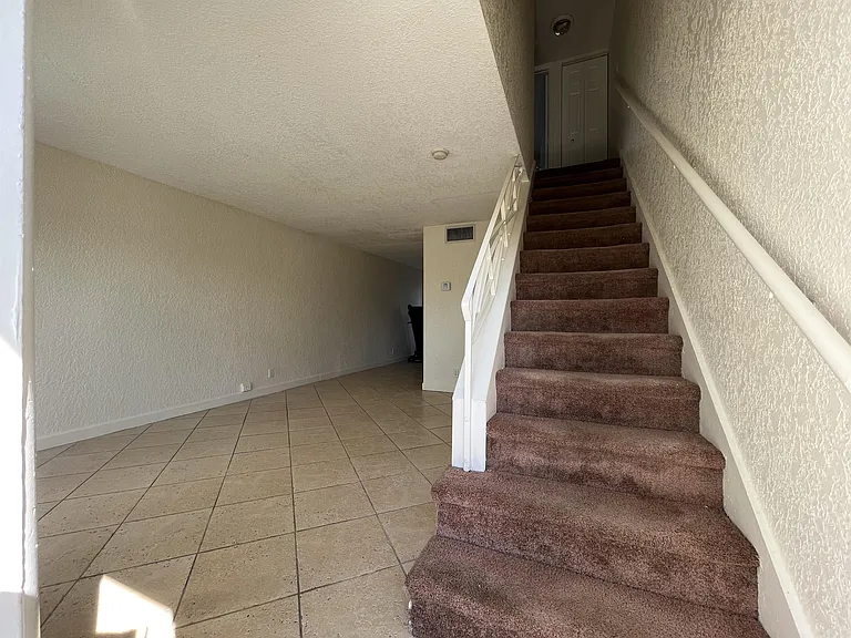 4815 NW 9th Dr #4815-1-580 — Photo 8