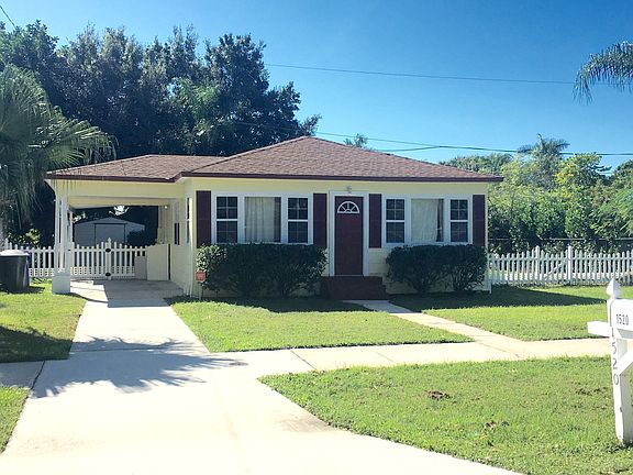 2nd image of 1520 Paloma Dr