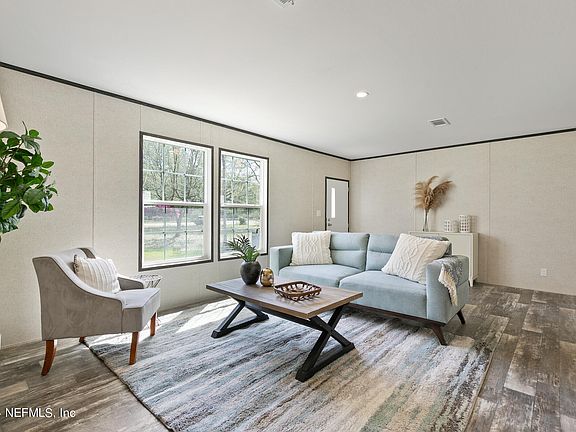 3rd image of 2050 KNOTTINGHAM Place