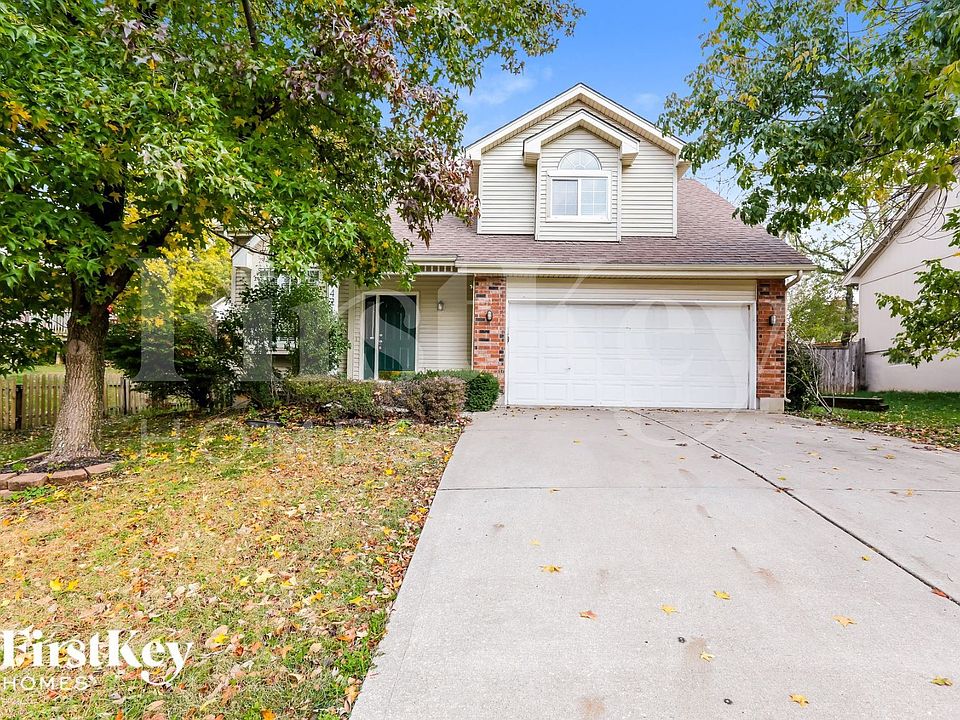 1st image of 4211 NW Briarwood Dr