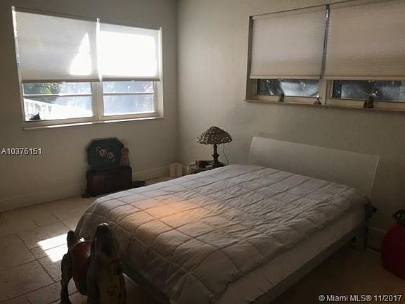 5th image of 1800 Meridian Ave APT 10