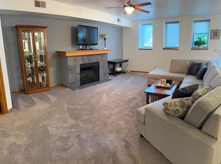 251 Vine St UNIT 102, Riverside, IA 52327