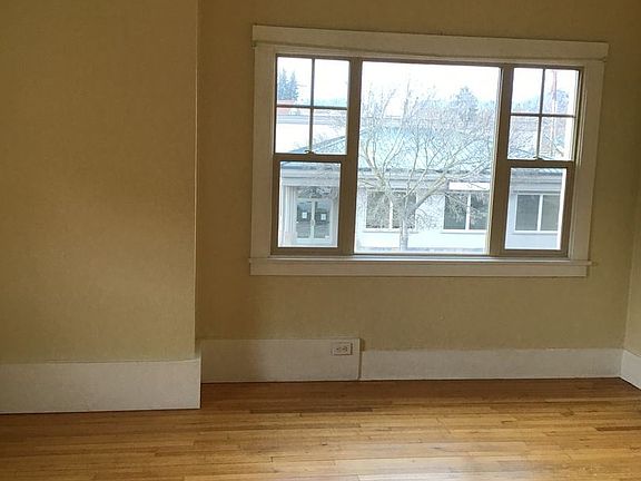 3rd image of 38 N Oakdale Ave #10