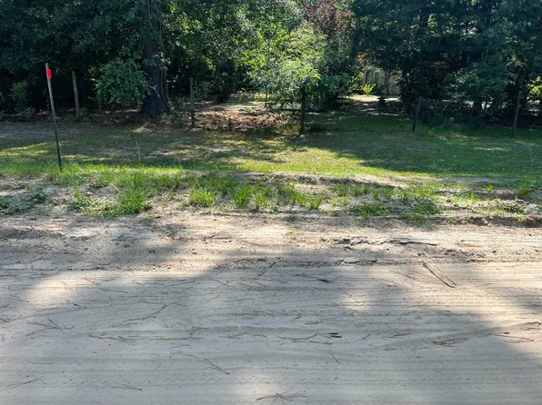 343 Old Cuyler Rd, Ellabell, GA 31308