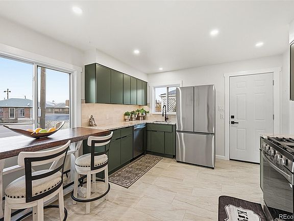 4th image of 4460 Sheridan Boulevard
