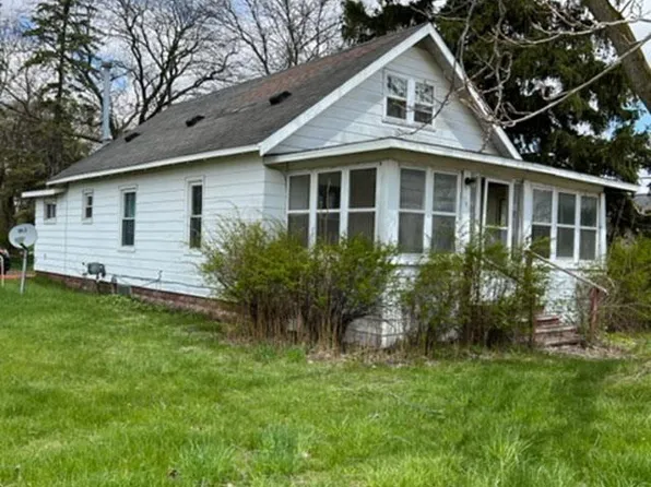 701 E Frank St, Caro, MI 48723