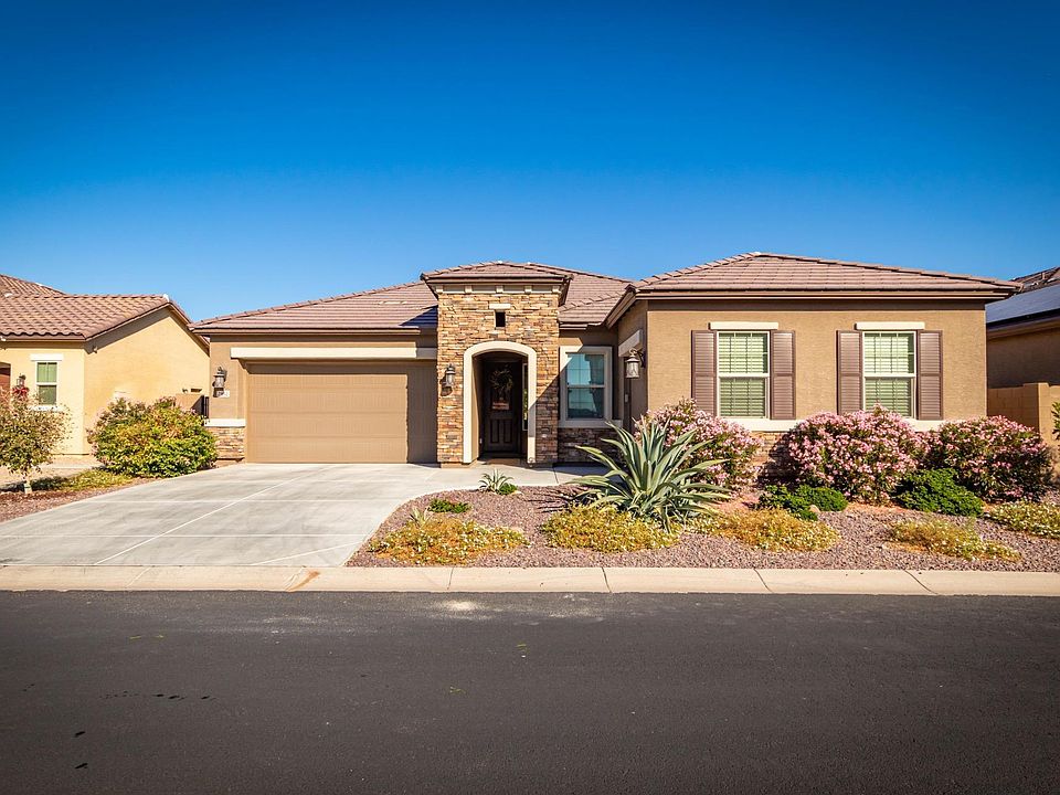 1st image of 7952 W Rock Springs Dr