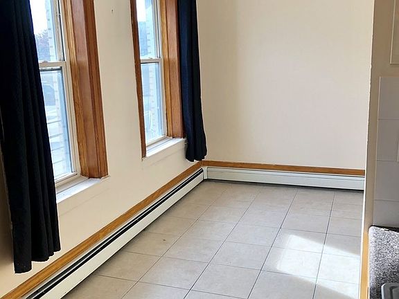 2nd image of 2362 Steinway St #2F