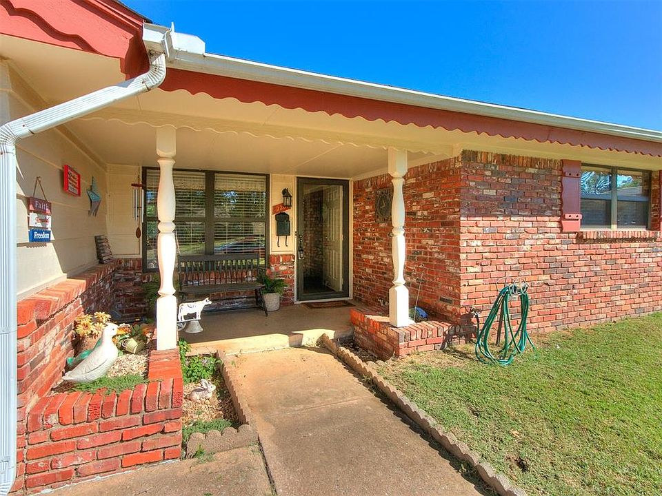 1st image of 3301 Beechwood Dr