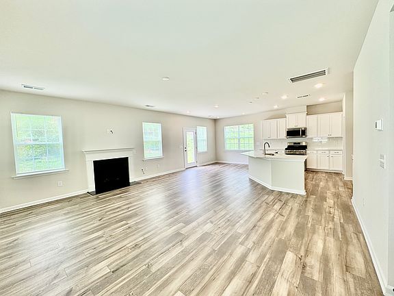 2nd image of 26 Nina Meadows Dr