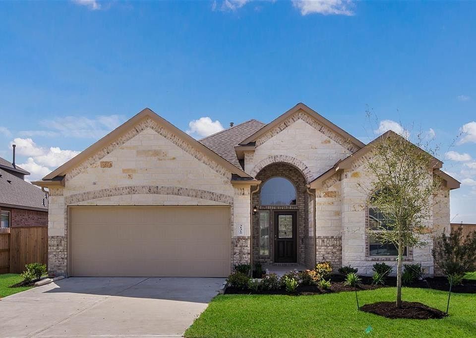 1st image of 31315 Little Garden Ct