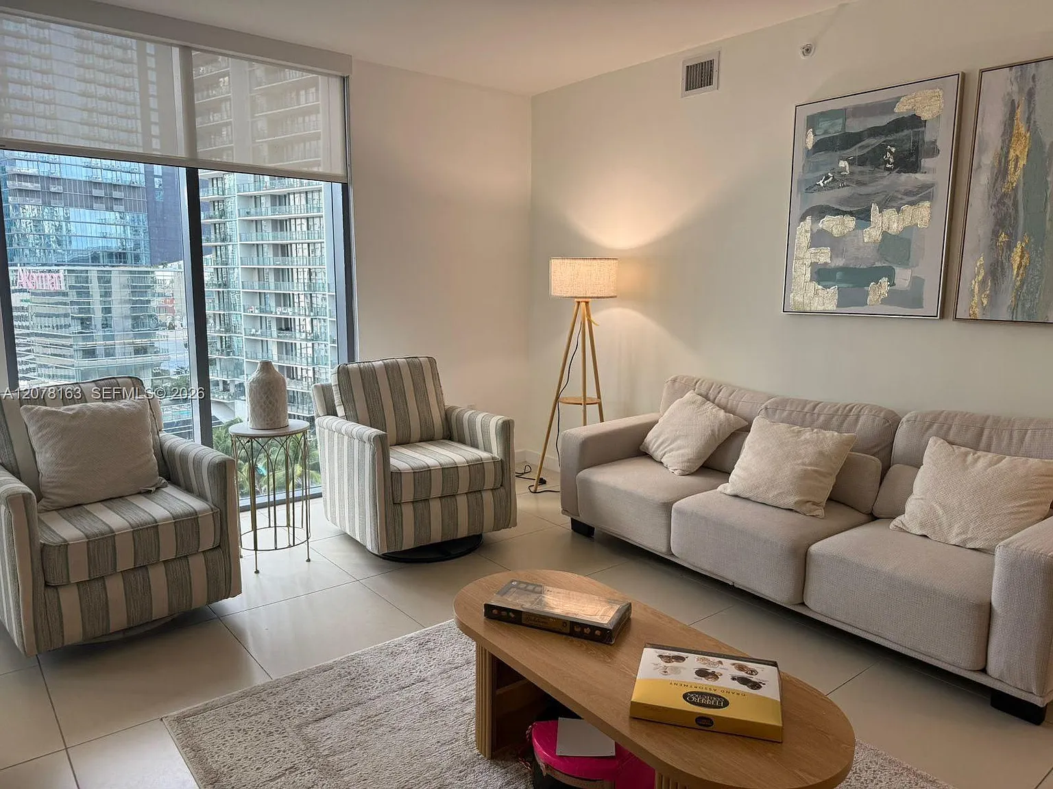 Mybrickell Condo — Photo 1
