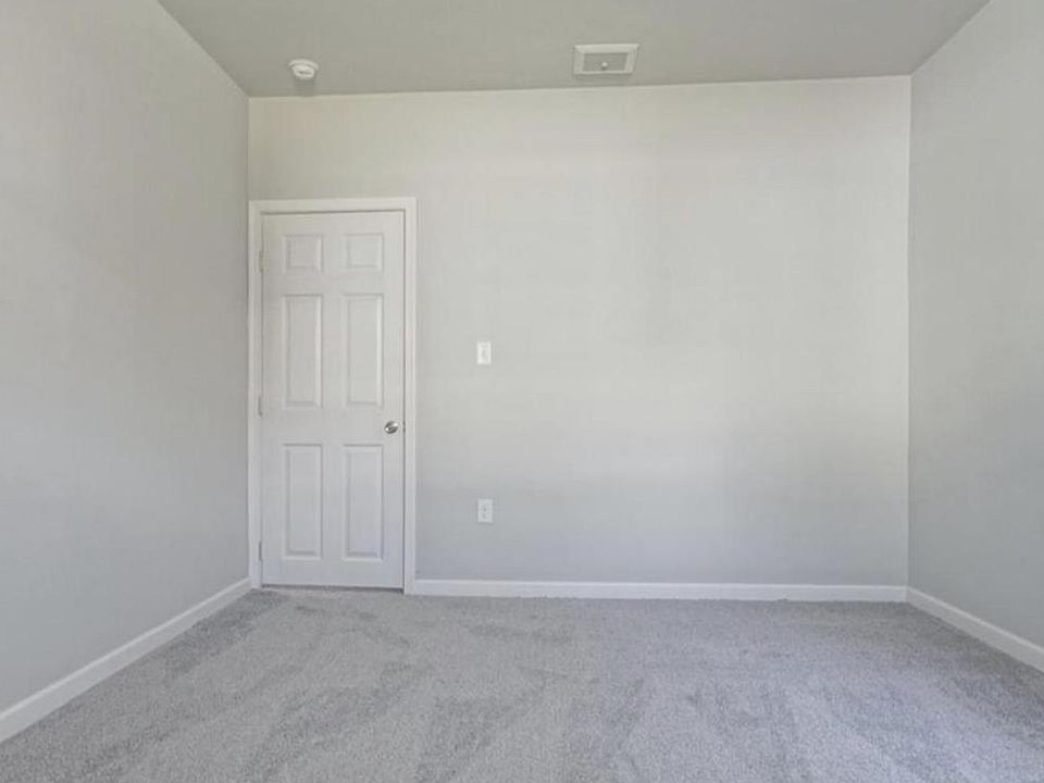 1st image of 5451 W Montgomery Ave