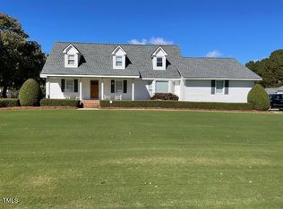 1801 Creekview Dr, Clayton, NC 27520