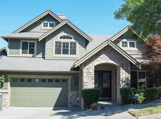800 Lingering Pine Dr NW, Issaquah, WA 98027