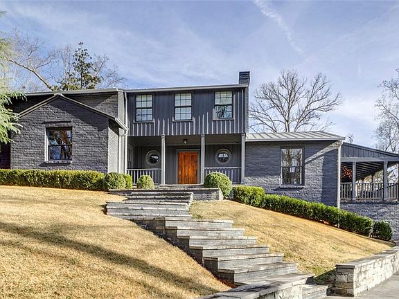 2nd image of 3195 Habersham Rd NW