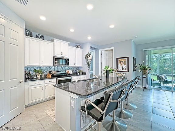 2nd image of 3371 Acapulco Cir