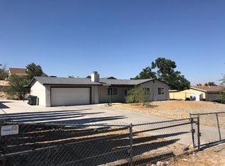 16560 Kayuga Rd, Victorville, CA 92395