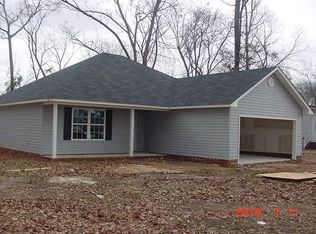 3705 Delaware Dr, Dalzell, SC 29040