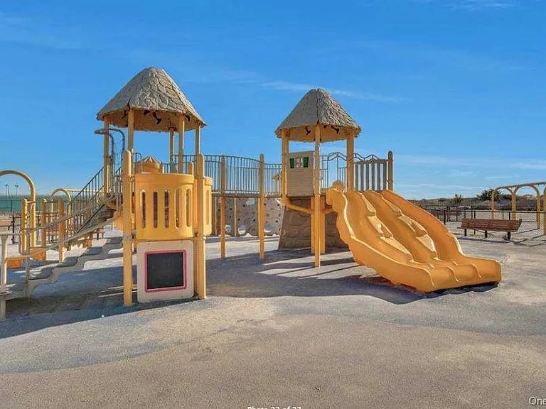 821 Channel Rd — Photo 18