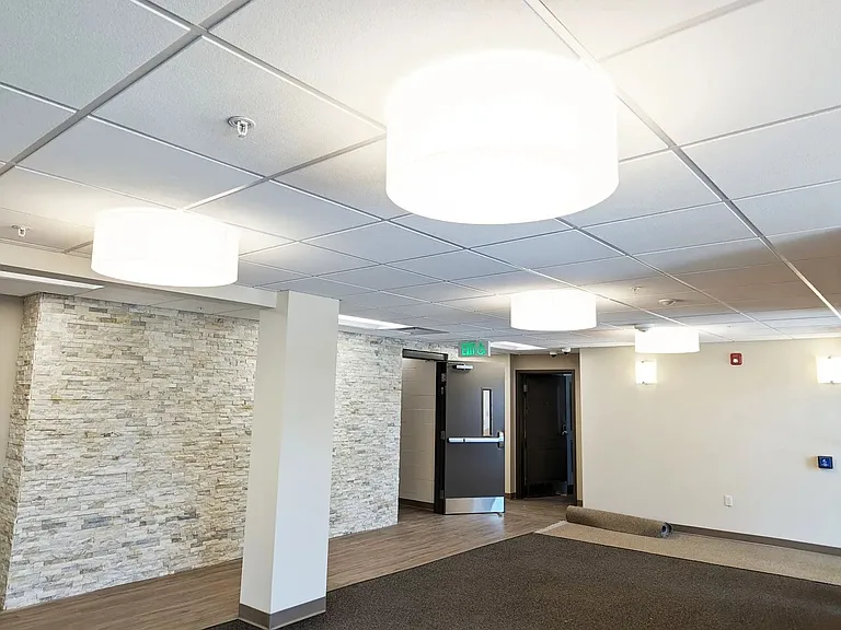 133 South East Commons — Photo 13