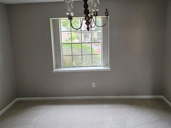 3rd image of 6215 Bankside Dr