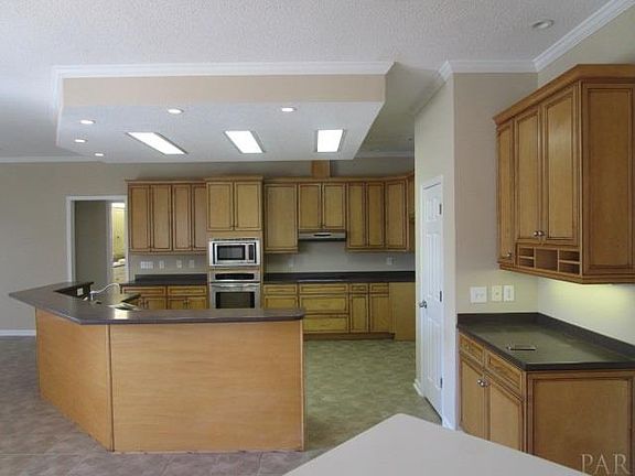 3rd image of 3804 Saber Tooth Cir